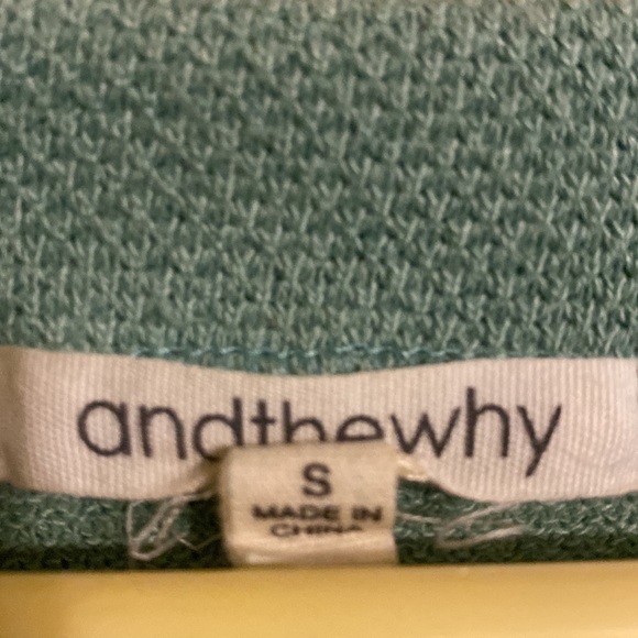 And the Why quarter button sweater size small - Picture 2 of 4